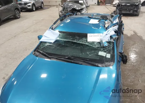 2018 Subaru Impreza 2.0I Premium z USA, uszkodzony, nr VIN 4S3GKAD68J3618230